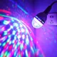 Mini Lampe de Projection RGB Boule Magique Rotative DJ ixde Noël KTV Bar Mariage Livraison