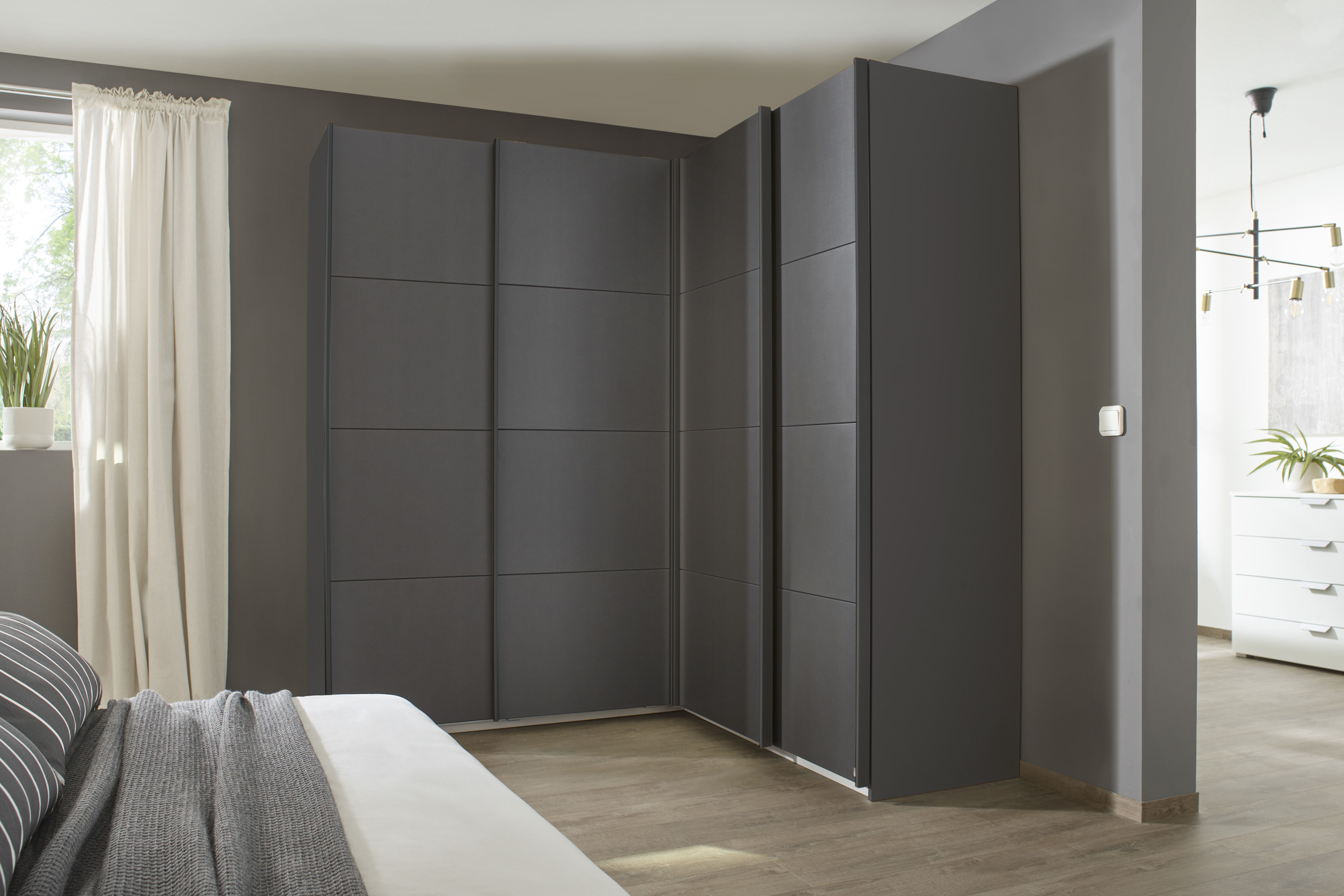 Schwebetürenschrank RAUCH "Quadra", grau (graumetallic), B:181cm H:210cm T:187cm, Holzwerkstoff, Schränke, Schwebetürenschrank, Eckschrank inkl. Türendämpfer