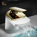 Robinet mitigeur de lavabo à trou unique robinet blanc cascade d'évier robinet d'eau chaude et