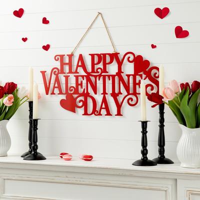 Glitzhome Metal Happy Valentine's Day Wall Decor