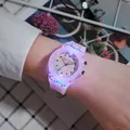 Montres lumineuses à LED colorées pour enfants montre-bracelet numérique étanche à Quartz pour