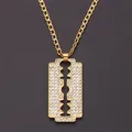 Collier pendentif rasoir en alliage pour hommes collier lame JObal inestone doré mode hip hop