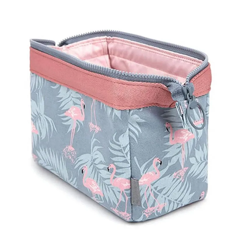 Sac à cosmétiques imperméable Flamingo pour femmes, nouvelle mode, sacs de maquillage imperméables pour femmes, organisateur de voyage, Kits de toilette, sacs de maquillage portables pour