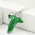 Pendentif feuille vintage pour hommes et femmes broche feuille verte elfe chaîne pull cadeau