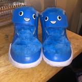 Nike Shoes | Nearly New! Nike Team Hustle D 9 Lil Td Furry Blue Size 9c Toddler Basketball | Color: Blue | Size: 9b