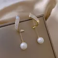 Boucles d'oreilles en forme de cœur pour femme imitation de perles longues fleur strass
