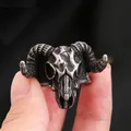 Bague tête de mort tête de chèvre en acier inoxydable vintage pour hommes motard gothique anneaux