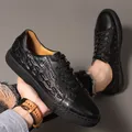 Chaussures décontractées en cuir véritable pour hommes baskets de loisirs motif crocodile marche