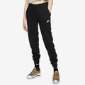 Nike Sportswear Womens Essential Pant