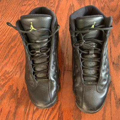 Nike Shoes | Air Jordan 13 Retro Black / Altitude Green Size 10.5 | Color: Black/Green | Size: 10.5