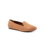 Extra Wide Width Women's Shelby Casual Flat by SoftWalk in Light Brown (Size 7 1/2 WW)