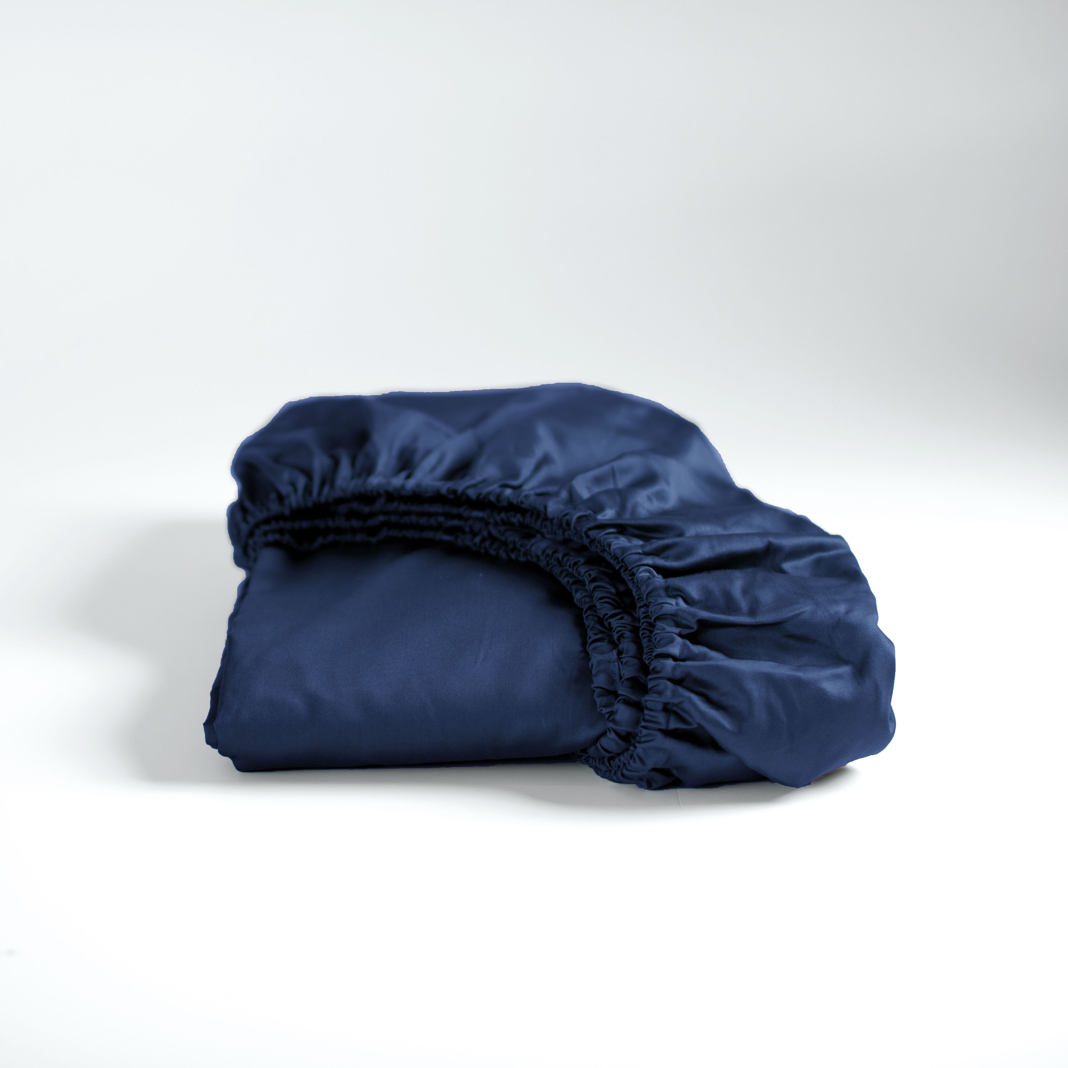 Spannbettlaken CINDERELLA "Sundays für 35 cm Höhe", blau (navy), B:100cm L:210cm, Satin, Obermaterial: 100% Baumwolle, Bettlaken, OEKO-TEX-zertifiziert Image