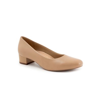 Women's Dream Pump by Trotters in Nude (Size 6 1/2 M)