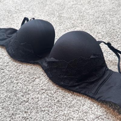 Victoria's Secret Intimates & Sleepwear | Black Strapless Victoria’s Secret Bra Body By Victoria Lined, 34c Lace Bottom | Color: Black | Size: 34c