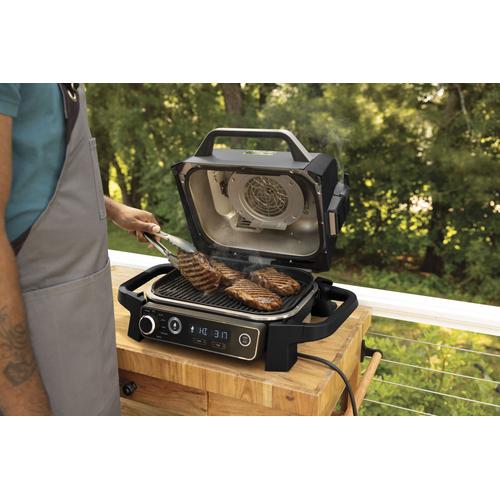 „NINJA Tischgrill „“Ninja Woodfire OG701″“ Kontaktgrill_Standgrill_Tischgrill_Teppanyakigrill Elektrischer Outdoor Grill schwarz Tischgrills“