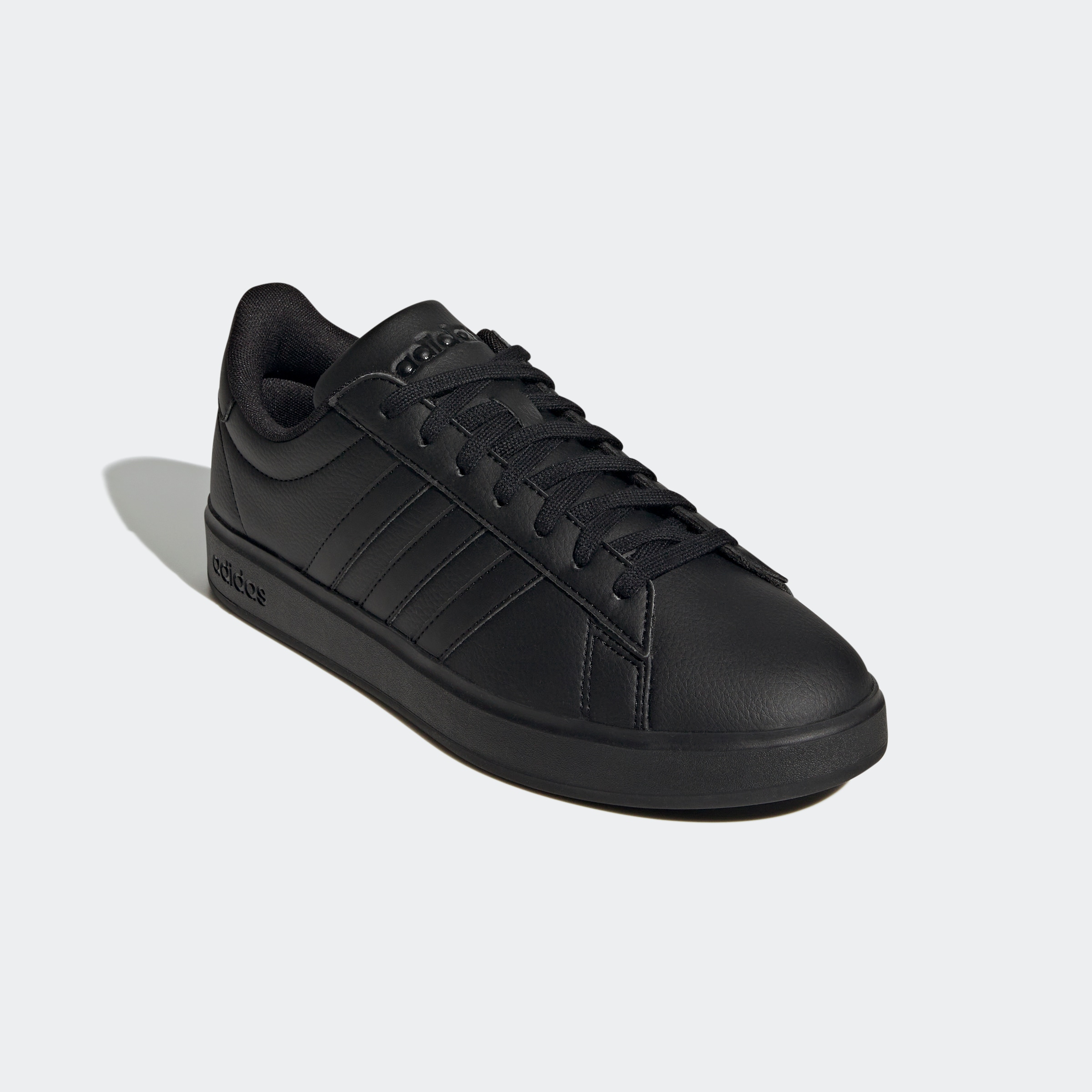 Sneaker ADIDAS SPORTSWEAR "GRAND COURT CLOUDFOAM COMFORT", Herren, Gr. 48, schwarz-weiß (core schwarz, core schwarz, cloud weiß), Synthetik, Schuhe Sneaker, Design auf den Spuren des adidas Superstar