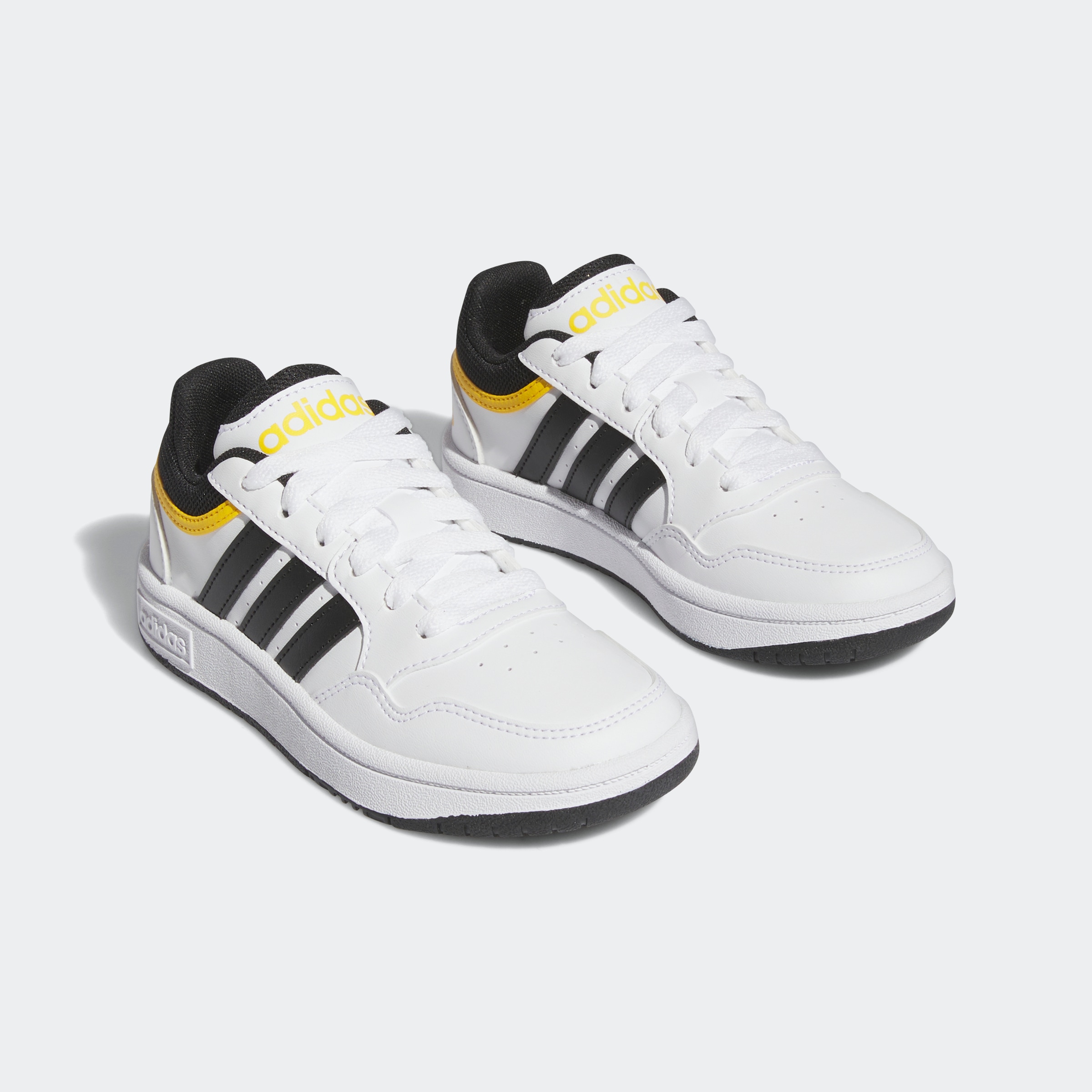 Sneaker ADIDAS SPORTSWEAR "HOOPS", Gr. 40, schwarz-weiß (cloud weiß, core schwarz, bold gold), Synthetik, Textil, Schuhe