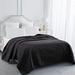 Elegant bedspread set