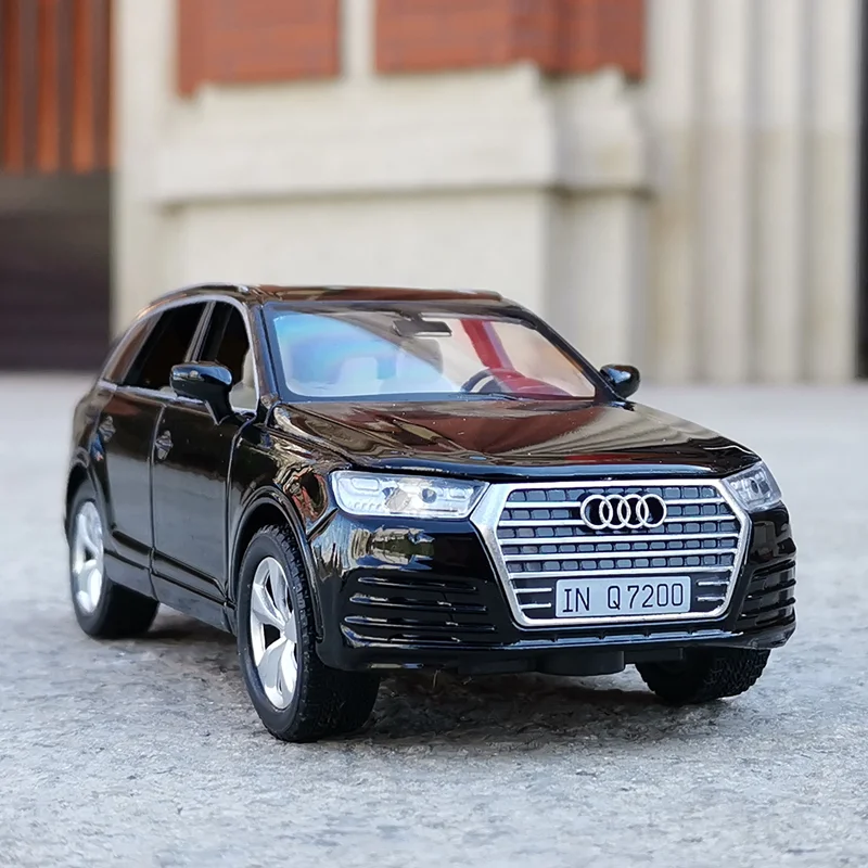 1:32 Q7 SUV Legierung Automodell Druckguss & Spielzeugfahrzeuge Metall Automodell Hohe Simulation Sound und Licht Sammlung Kinderspielzeug Geschenk Image