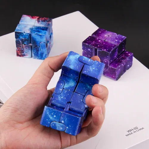 1PC Dekompression Spielzeug Unendlichkeit Magie Cube Für Erwachsene Kinder Zappeln Spielzeug