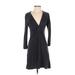 BCBGMAXAZRIA Casual Dress - A-Line Plunge 3/4 sleeves: Gray Print Dresses - Women's Size X-Small Petite