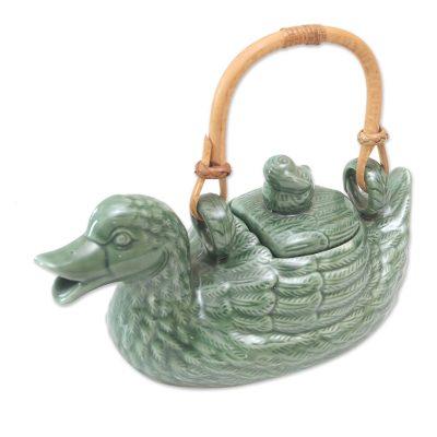 Ceramic teapot, 'Mamma Duck'