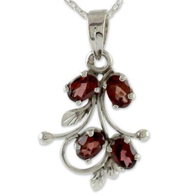 Garnet pendant necklace, 'Sonnet'