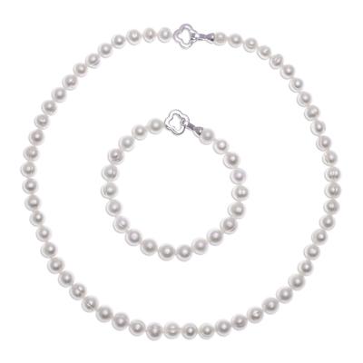 Precious Dream in White,'Necklace and Bracelet Set with Cultured Pearls'
