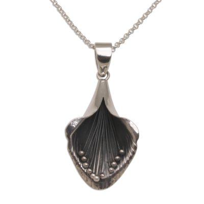 'Artisan Crafted Trumpet-Like Flower Pendant Necklace'