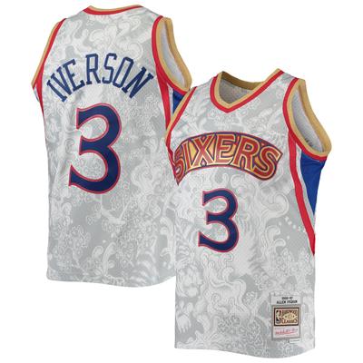 Weißes Swingman-Trikot von Mitchell & Ness Allen Iverson aus den Hardwood Classics 1996/97 der Philadelphia 76ers zum Neujahrsfest für Herren Image