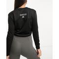 The North Face Training Mountain Athletic fleece sweat in black