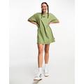 Vans center V t-shirt dress in green