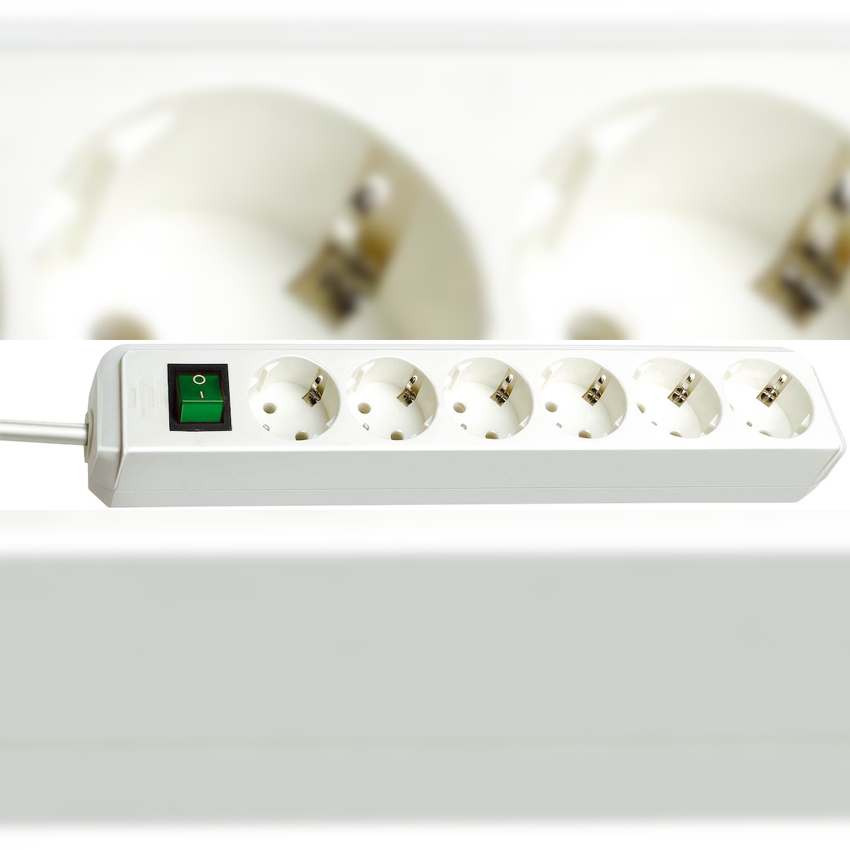 Brennenstuhl Eco-Line Steckdosenleiste mit Schalter 6-fach weiß 3,0 m Image