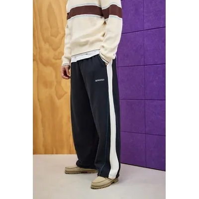 iets frans. Black Panelled Harri Baggy Joggers - Black L at Urban Outfitters