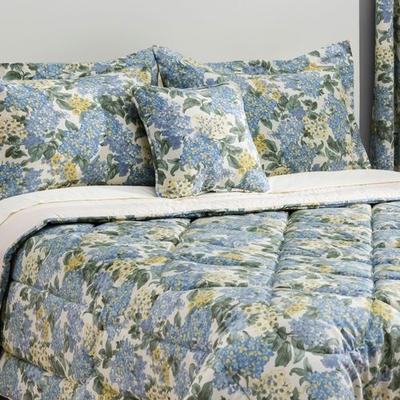 Floryn Comforter Blue, Full / Queen, Blue
