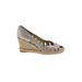 Stuart Weitzman Wedges: Gold Solid Shoes - Women's Size 5 - Almond Toe
