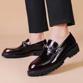 Scarpe formali da uomo con plateau spesso punta tonda Slip On scarpe Casual in vera pelle scarpe da