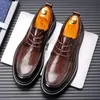 Luxus-Schnürschuhe aus echtem Leder, schwarze Abendschuhe, Gentleman-Oxford-Schuhe mit dicken Sohlen für Herrenschuhe, Freizeitschuhe für Herren