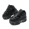 Gothic Ankle Rock Stiefel 2025, Frau Metall Dekor Plattform Turnschuhe, neue Punk-Stil Frauen Schuhe