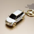 Portachiavi per auto in metallo legato di moda Portachiavi con ciondolo Borsa da donna Ciondolo in cristallo Modello di lusso Accessori per auto Portachiavi