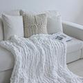 Maetoow Chenille Chunky Knit Blanket Throw （40×50 Inch）, Handmade Warm & Cozy Blanket Couch, Bed, Home Decor, Soft Breathable Fleece Banket, Christmas Thick and Giant Yarn Throws, White