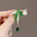 Élégant pendentif goutte d'eau verte pour femme broches en bambou CZ perle simple cuir chevelu en
