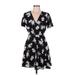 Express Casual Dress - Mini V-Neck Short sleeves: Black Floral Dresses - Women's Size 8
