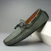 2023 Echt leder Herren Freizeit schuhe Luxusmarke Herren Slipper Mokassins atmungsaktiver Slip auf schwarzen Fahr schuhen plus Größe 38-49