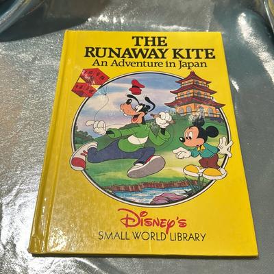 Disney Other | Disneys Small World Library The Runaway Kite , Grolier Enterprises Book | Color: Yellow | Size: Osg