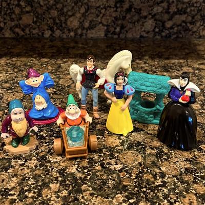 Disney Toys | Disney Snow White Vintage 8 Pc Toy Set | Color: Black/Blue | Size: Osg