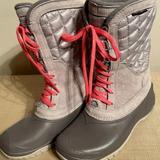 The North Face Shoes | (7) The North Face Women’s Thermoball Utility Mid Boots Iron Gate Grey Pre-Owned | Color: Gray/Pink | Size: 7