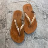 American Eagle Outfitters Shoes | American Eagle Aeo Rose Gold Metallic Thong Flat Sandals / Flip Flops / Shoes 6 | Color: Pink/Tan | Size: 6