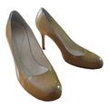 Kate Spade Shoes | Kate Spade Womens Caramel Toupe Patent Leather Pumps Size 8.5 | Color: Gold/Tan | Size: 8.5