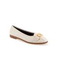 Women's Bia Casual Flat by Aerosoles in Eggnog Leather (Size 8 M)